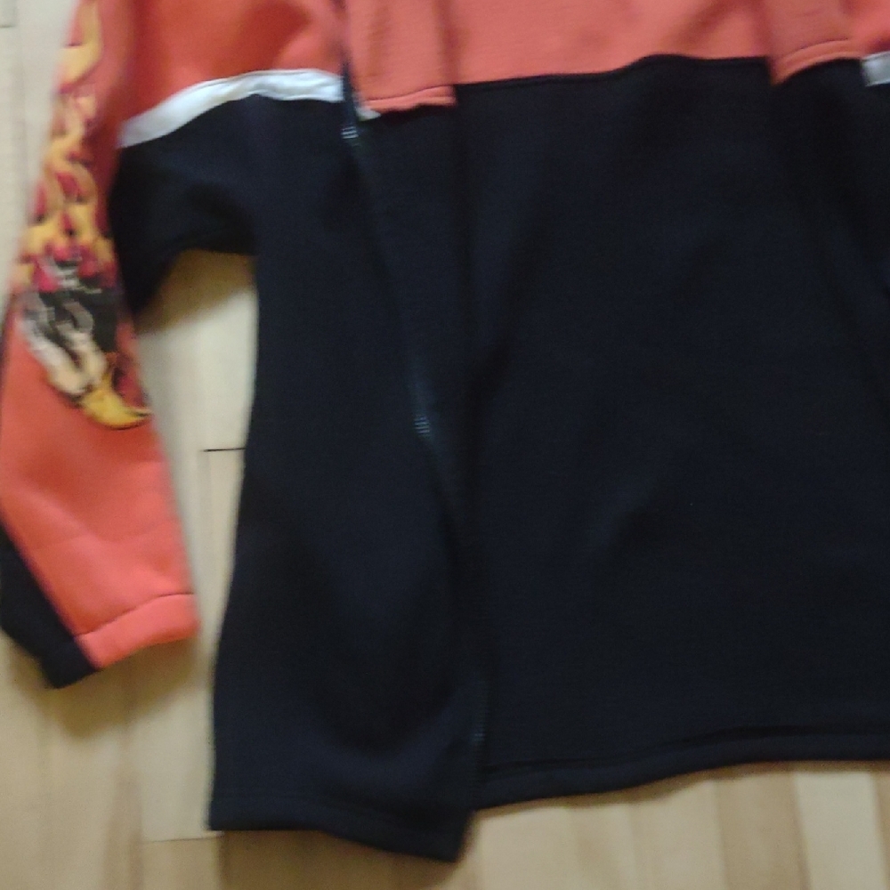 Flame Design Black and Red Sweatshirt - Picture 16 of 16